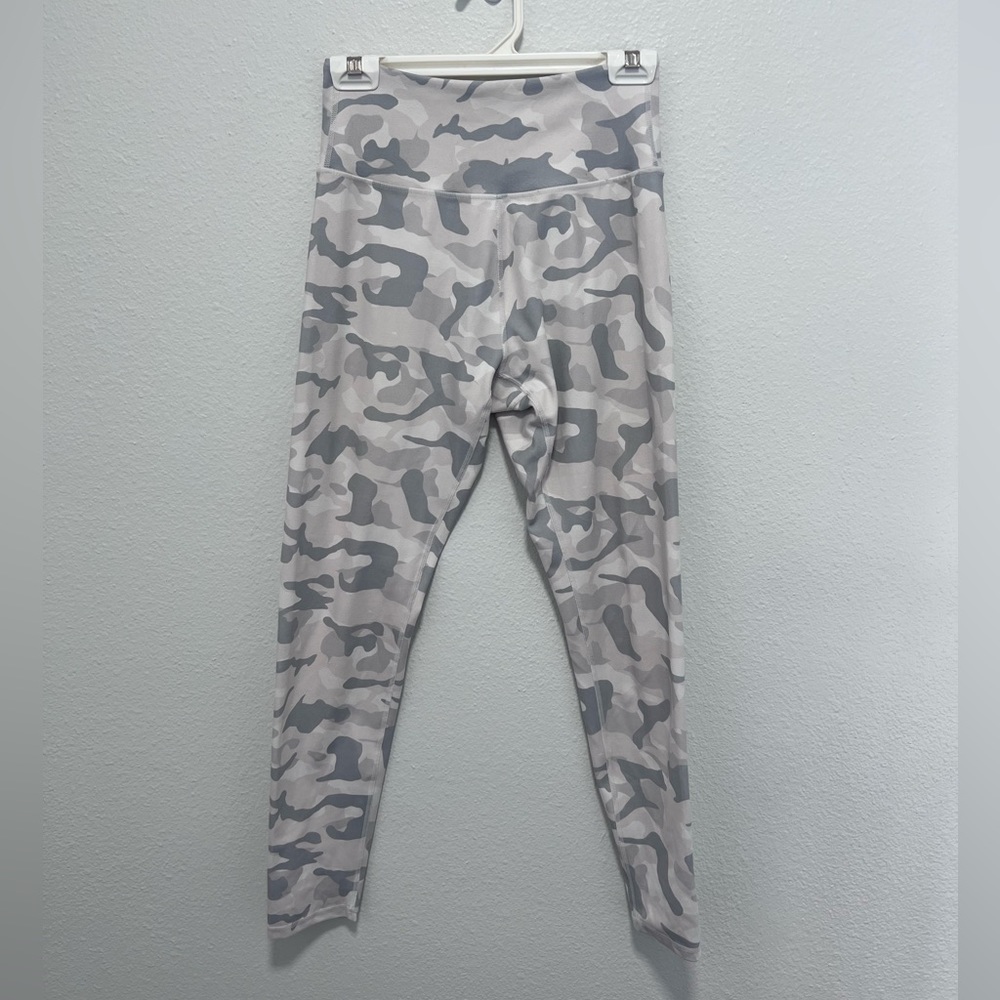 Balance Collection Gray and White Camouflage Leggings Size Small
